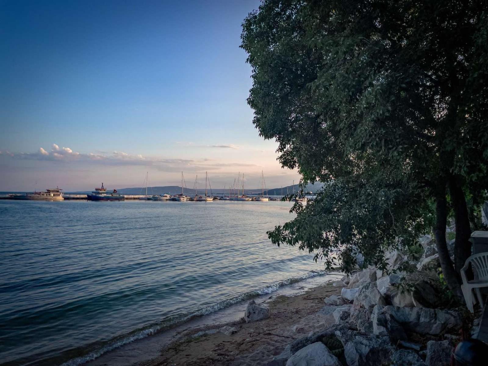 Family Hotel Morska Zvezda Balchik Bagian luar foto